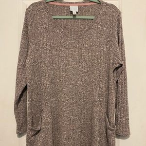 Sunday- Light gray tunic top!